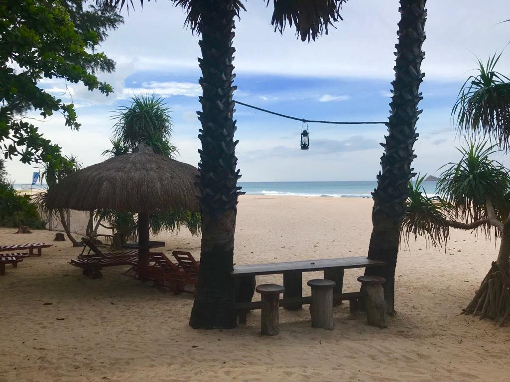 尼拉维利海滩酒店主图