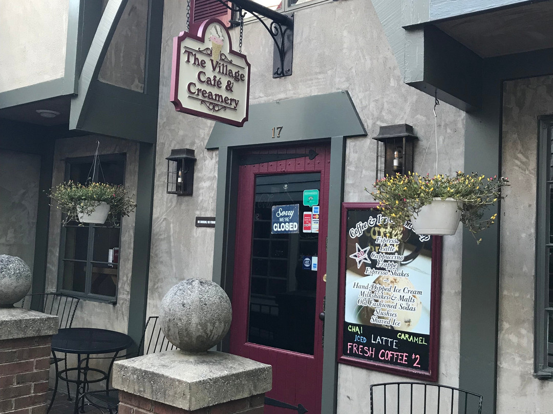 The Village Shops-盖林柏格必去景点