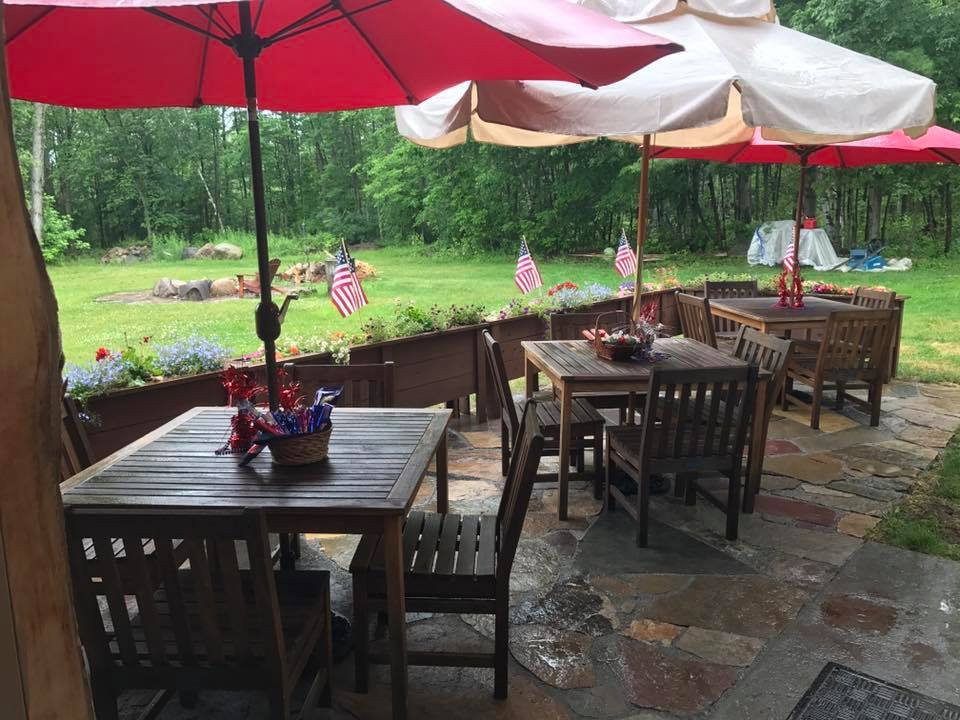 Adirondack Spruce Lodge主图