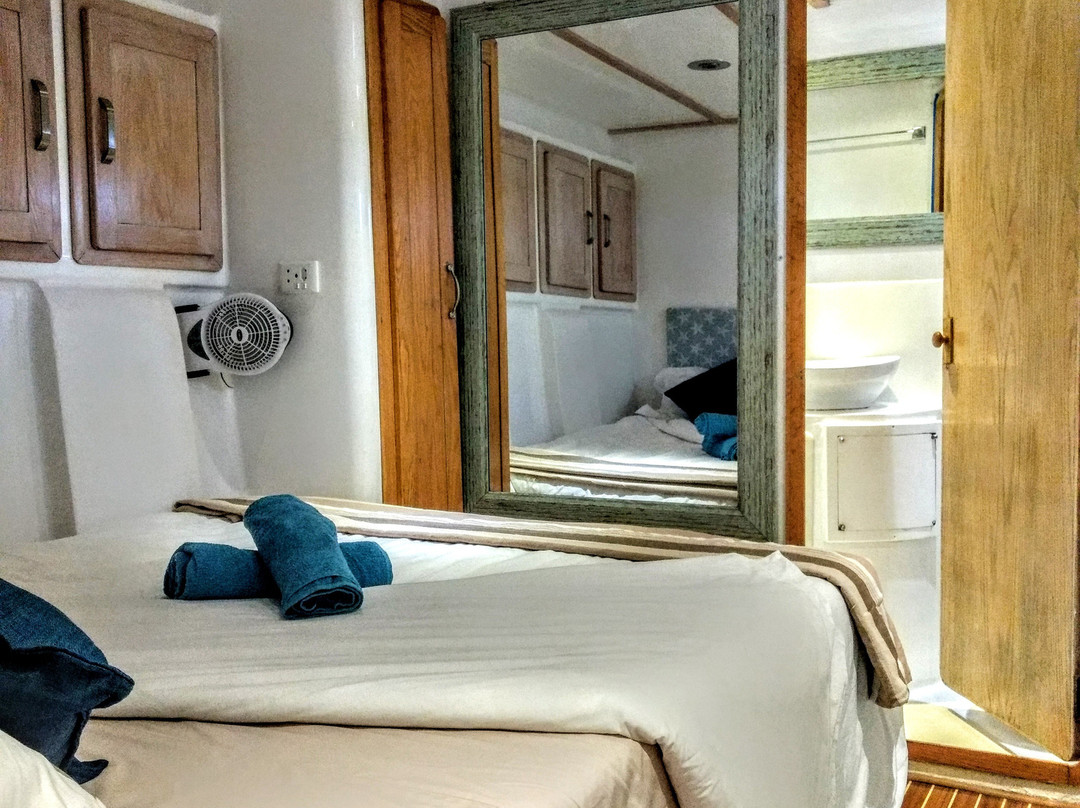 Nautical Adventure Charters-伊甸岛必去景点