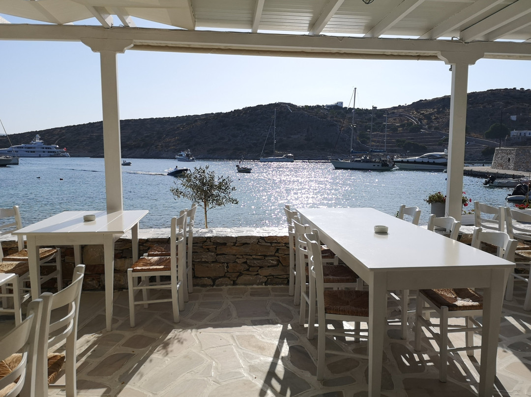 Tavern & Rooms Mersini
