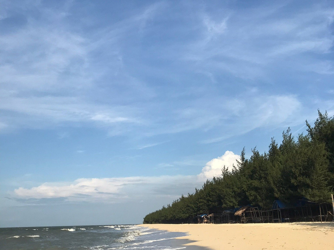 Remen White Sand Beach-Tuban必去景点
