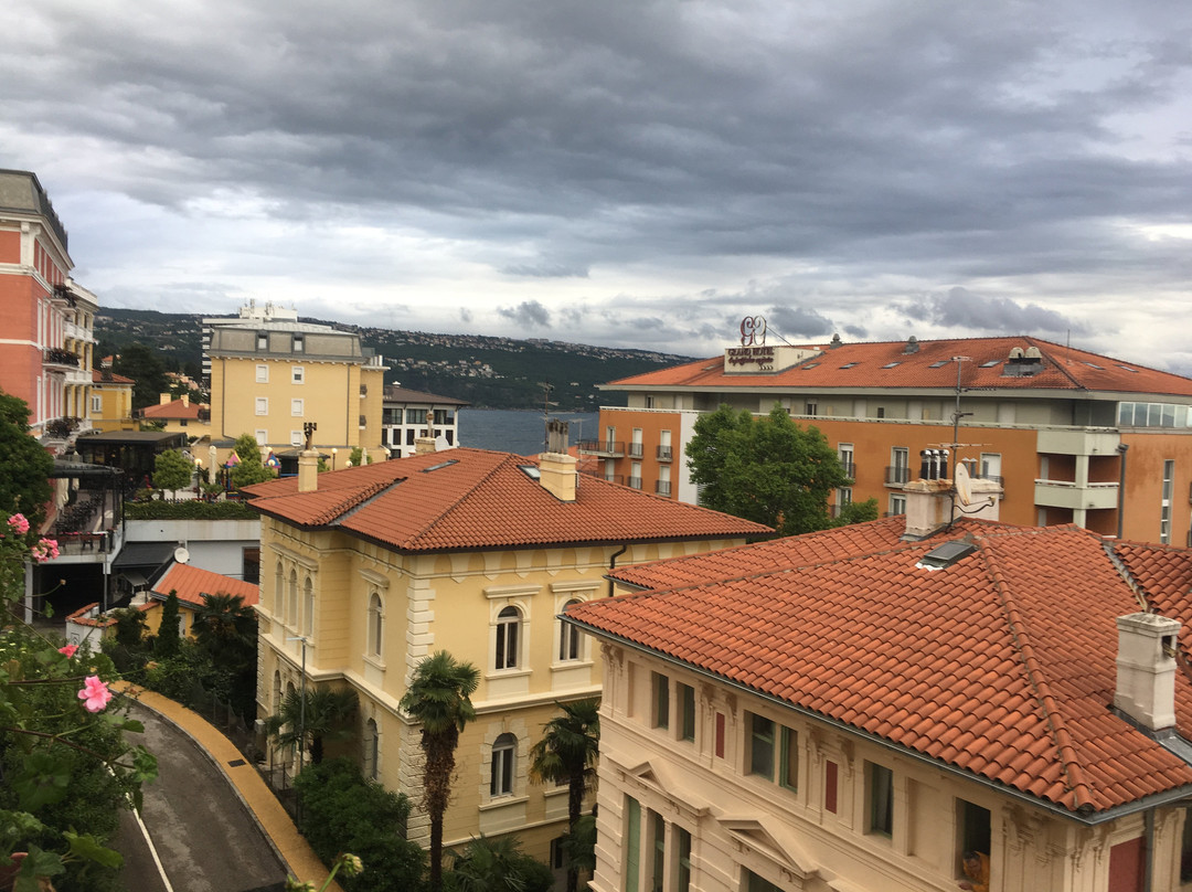 阿加瓦酒店主图