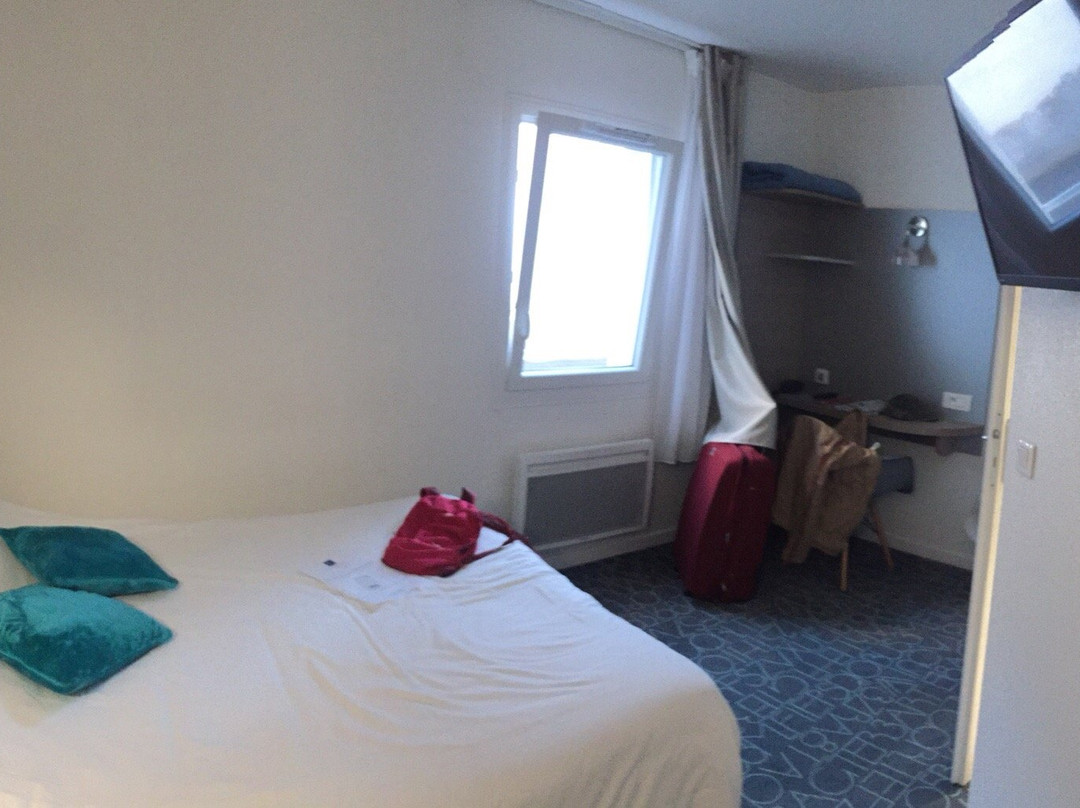 Hotel Revotel主图