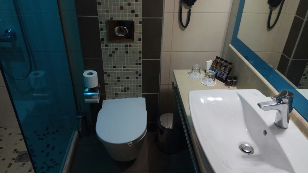 埃利卡温泉酒店主图