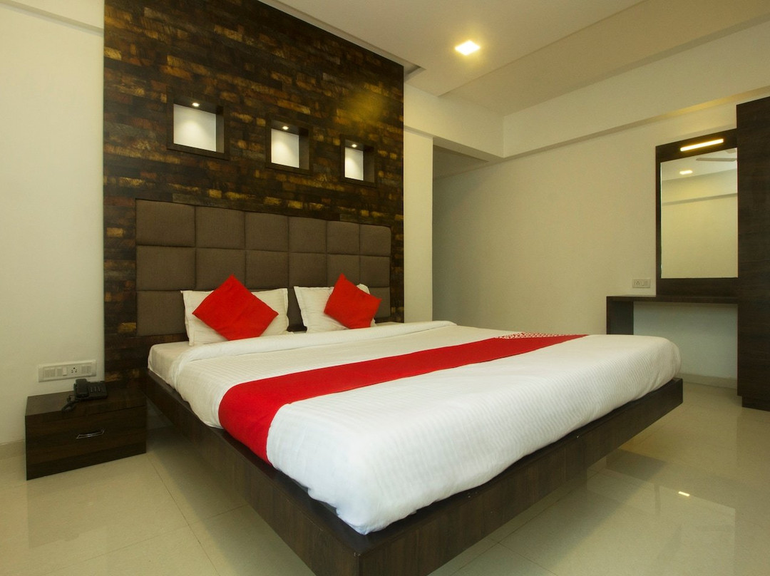 Collection O 76679 Blue Roof Sea Side主图