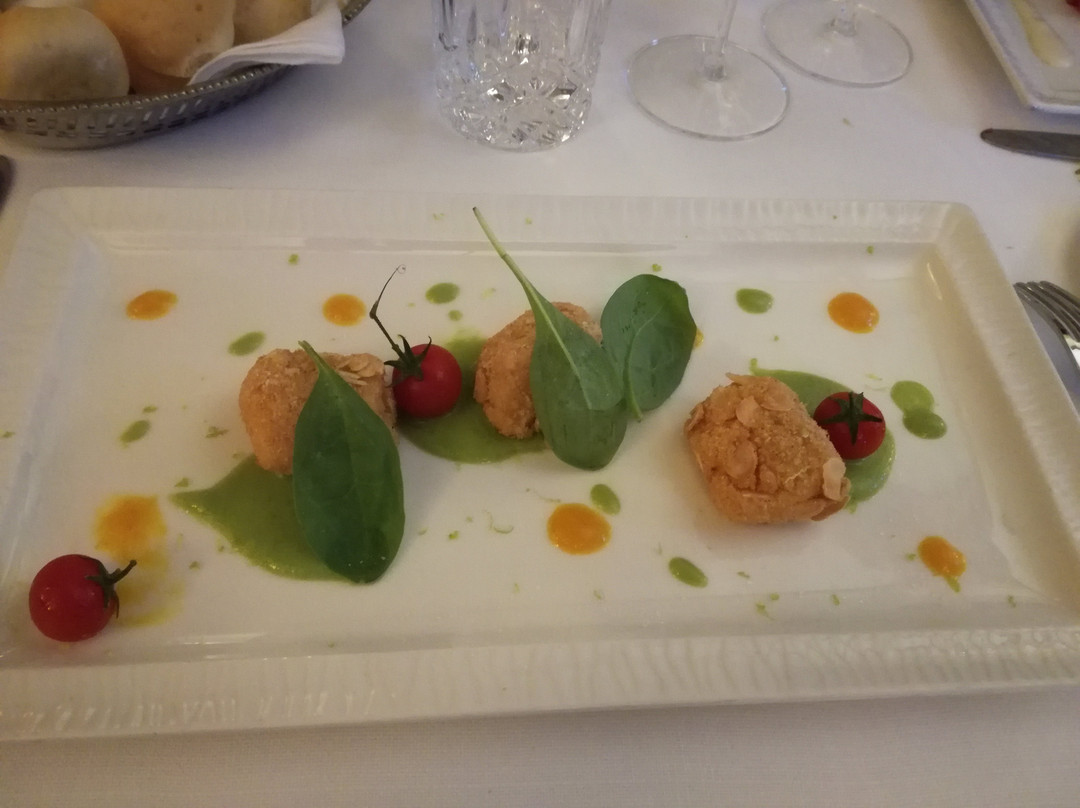 福诺罗曼蒂克酒店主图