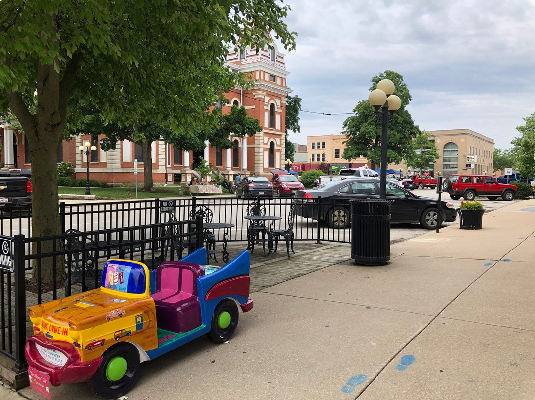 Livingston County Courthouse-Pontiac必去景点