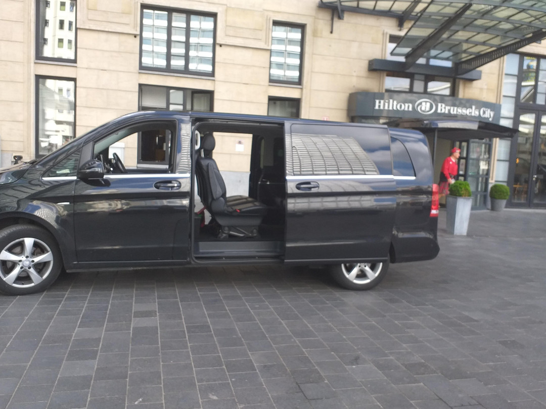 First Class Tours & Limo Service – Premium Private Tours in Belgium-布鲁塞尔必去景点