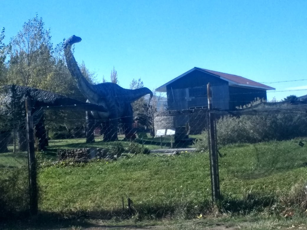 Parque Paleontologico-萨米恩托必去景点