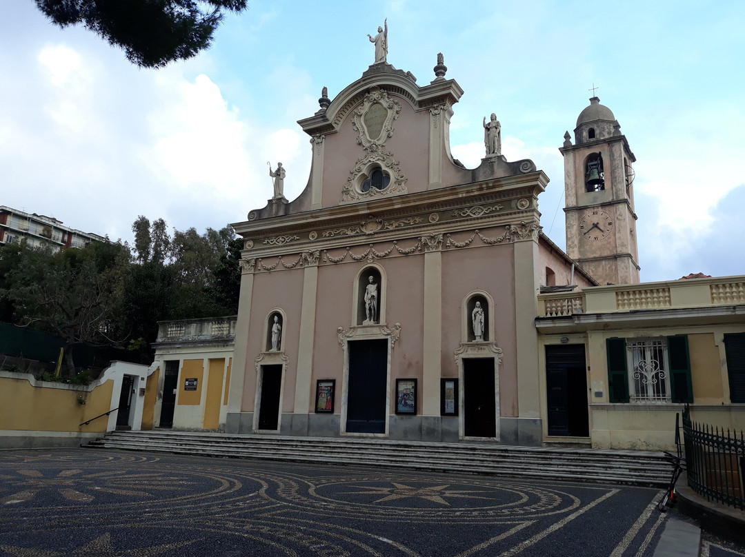 Chiesa dei Santi Nazario e Celso-瓦拉泽必去景点