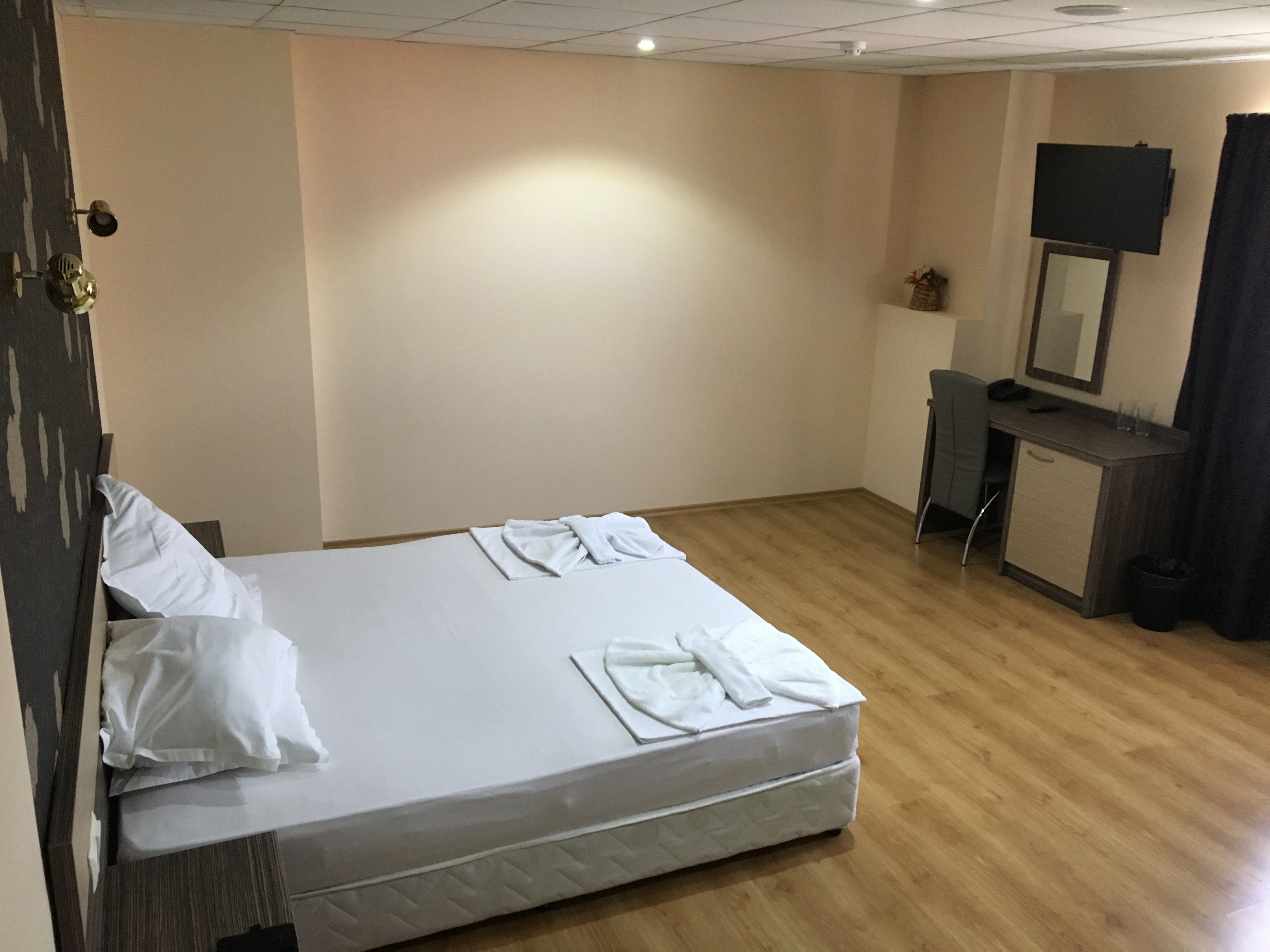 City Hotel-官方