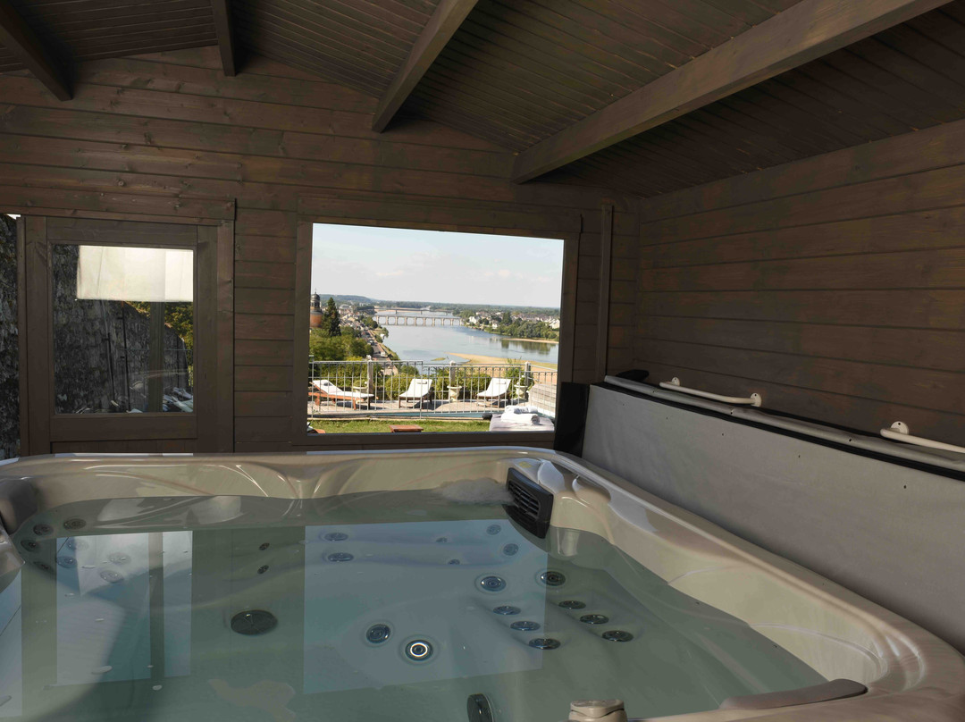 Manoir Plessis Bellevue主图