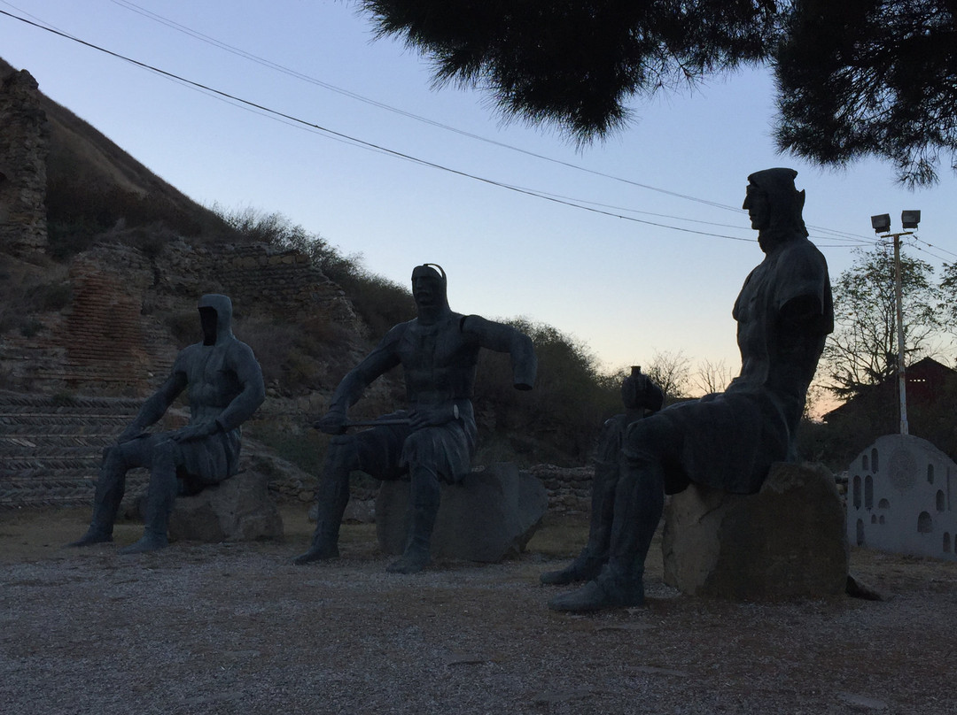 Monument to the Defenders of the Fortress-Gori必去景点