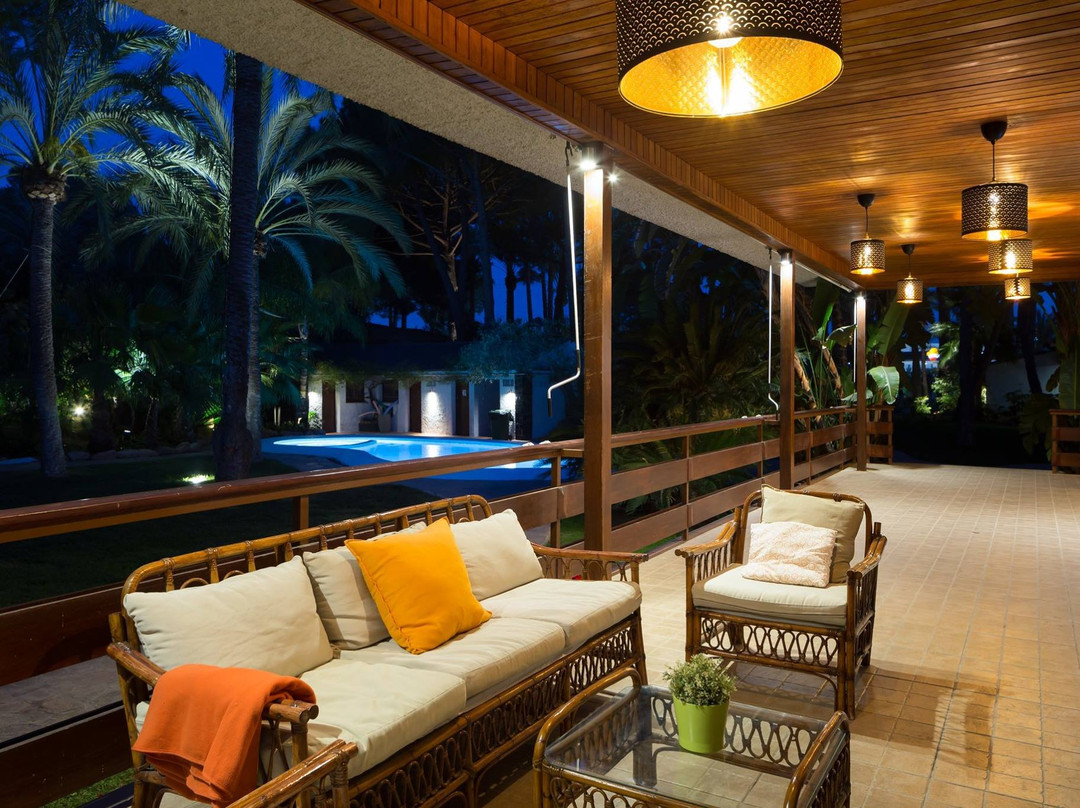 El Oasis Villa Resort主图