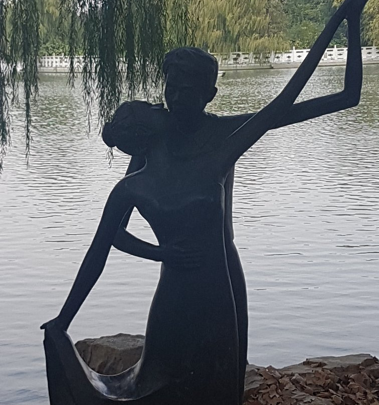 龙湖公园-淮南市必去景点