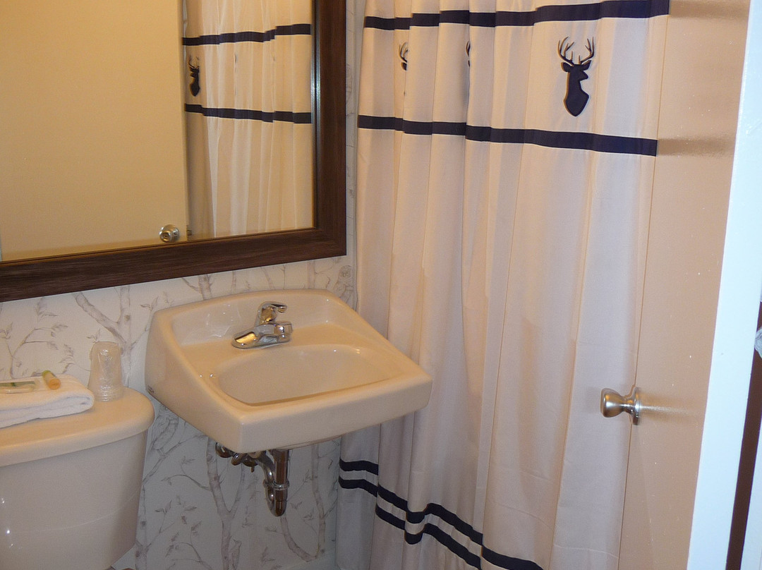 Clear River Inn主图