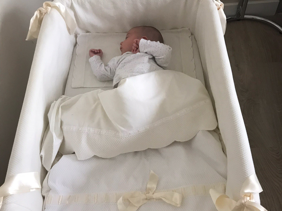 乡村酒店套房主图