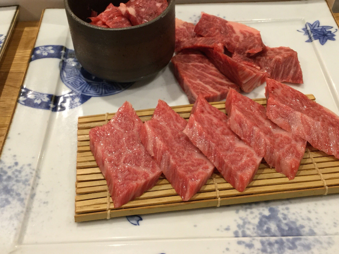 炭火焼肉ジパング