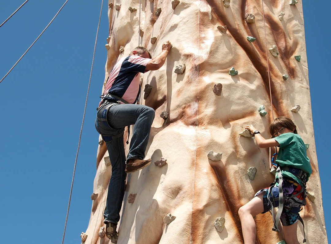 Centre de Glisse Kermor-Plouneour-Trez必去景点