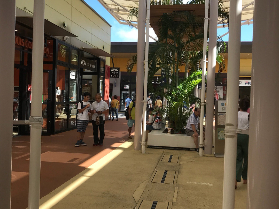 冲绳丰见ASHIBINAA奥特莱斯购物城景点图片