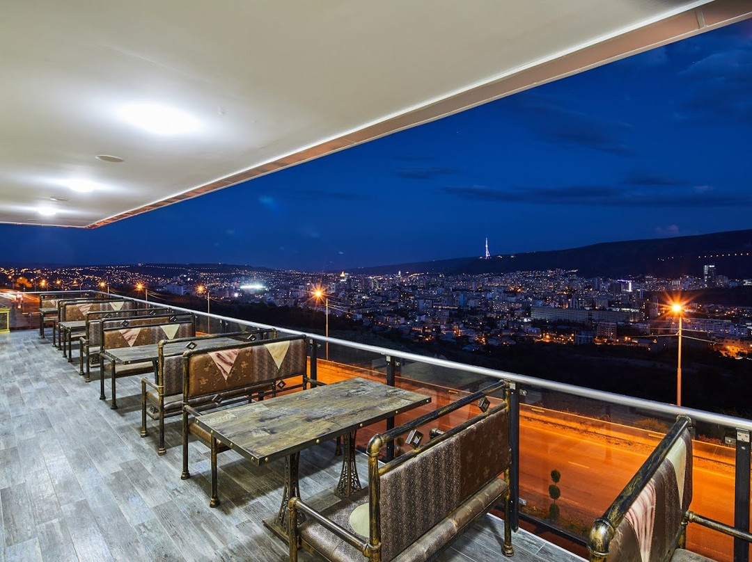 Lisi Hills Hotel主图