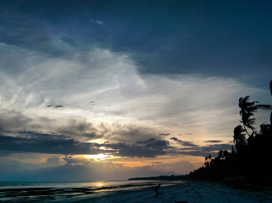 菲律宾落日逸景度假村酒店主图