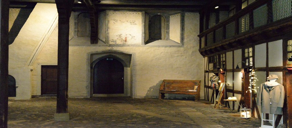 Kunsthandwerk Im Grossen Heiligen Kreuz-戈斯拉尔必去景点