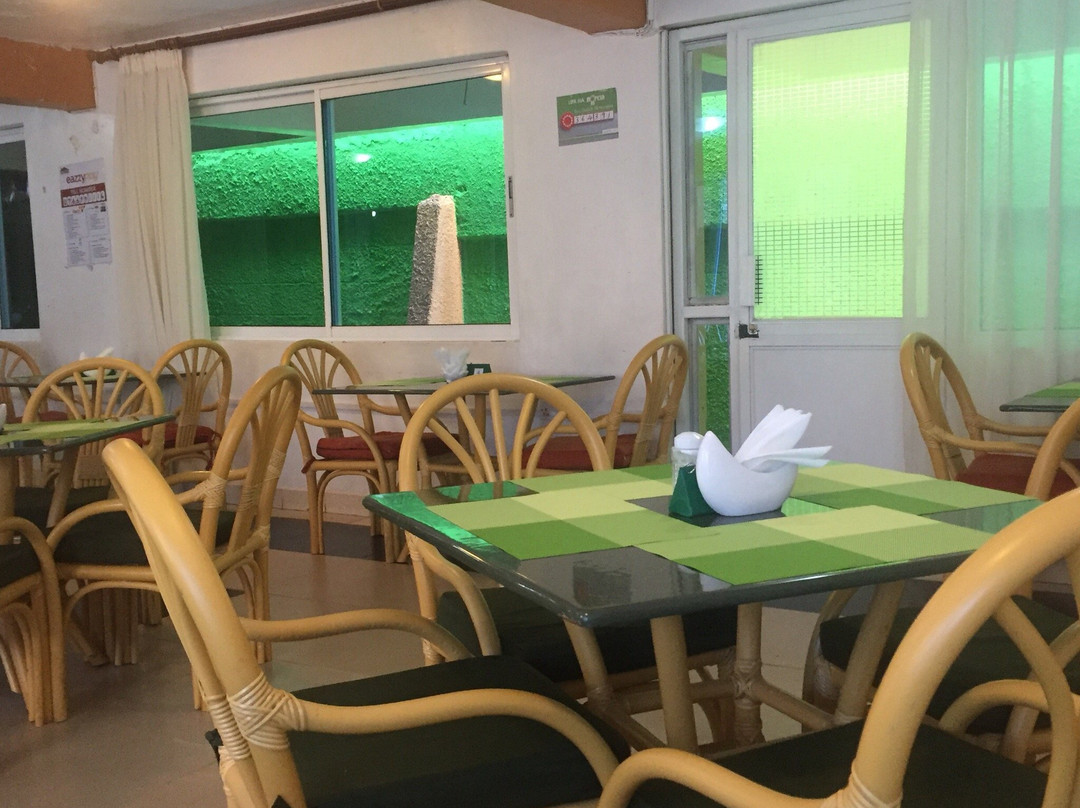 Greenvalle Hotel主图