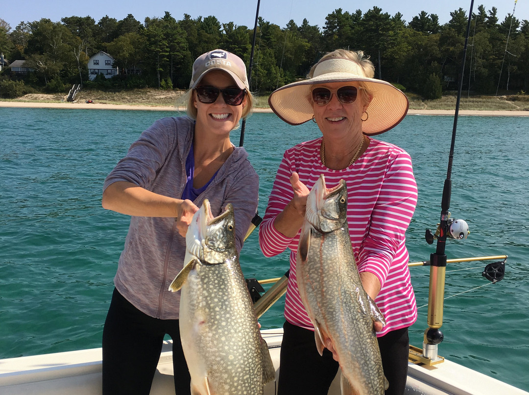 Mariah and Pier Pressure Charter Fishing景点图片