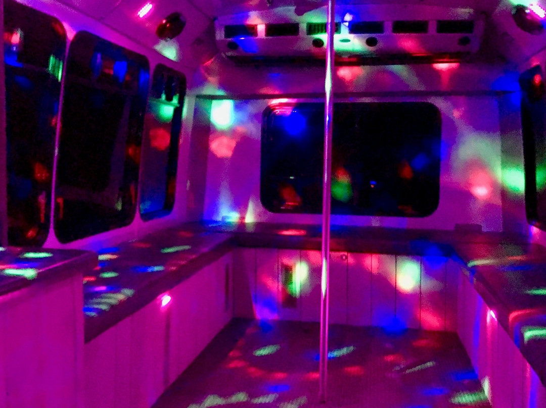 The Cheese Wagon Party Bus-莫比尔必去景点