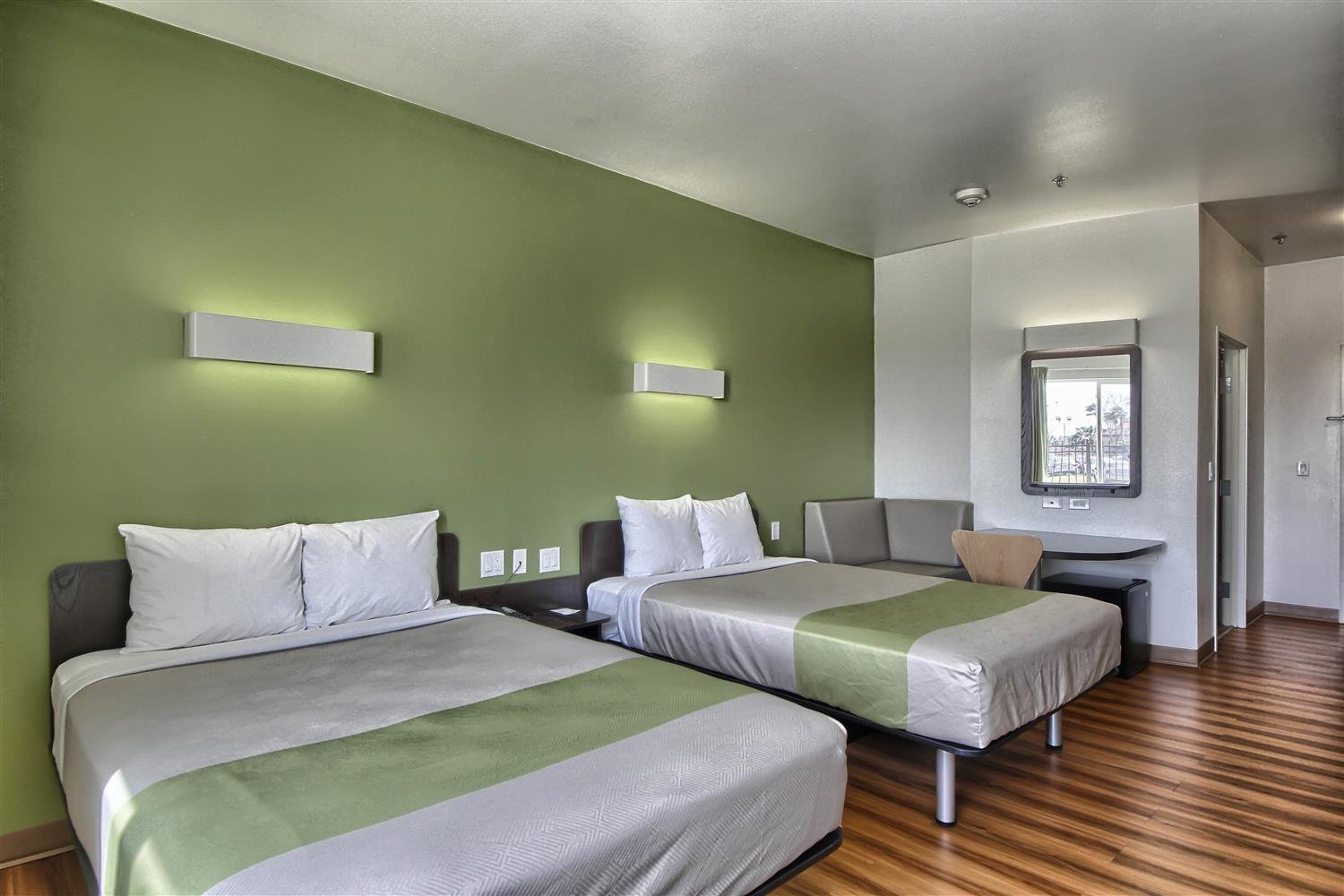 Motel 6 Weslaco, TX-官方