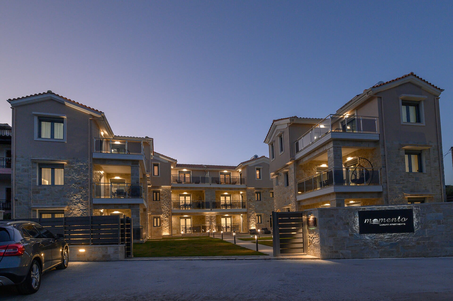 Momento Luxury Apartments-浴室