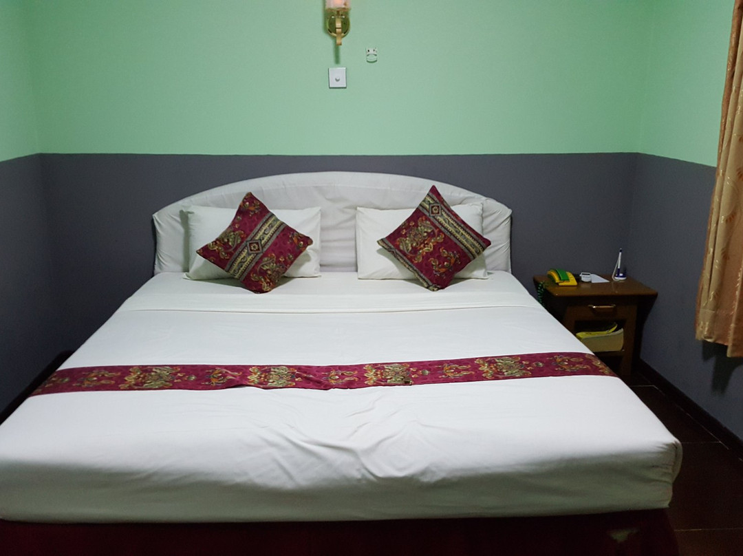 Grand Hill Hotel