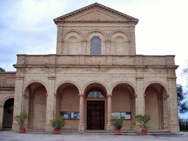 Santuario del Beato Bernardo景点图片