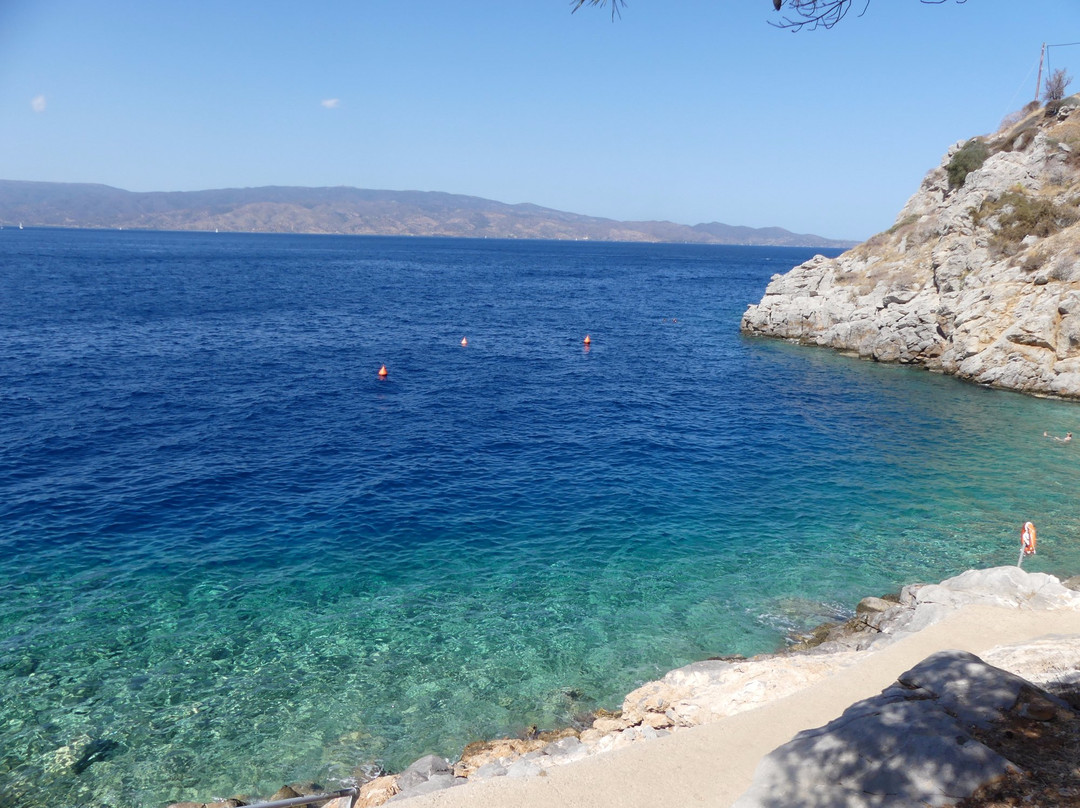 Avlaki Beach-Hydra必去景点