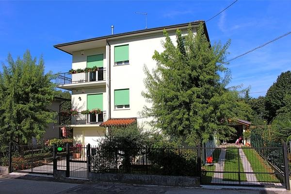 B&B Giuliana-官方