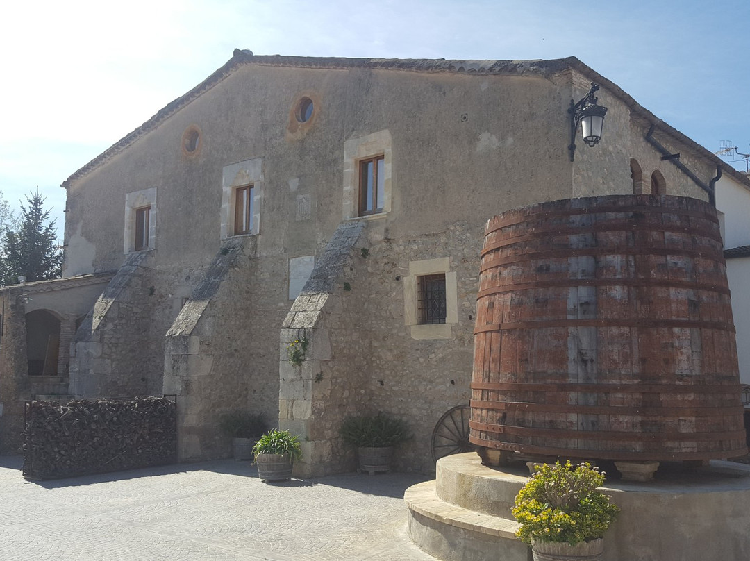 Suriol del Castell  de Grabuac景点图片