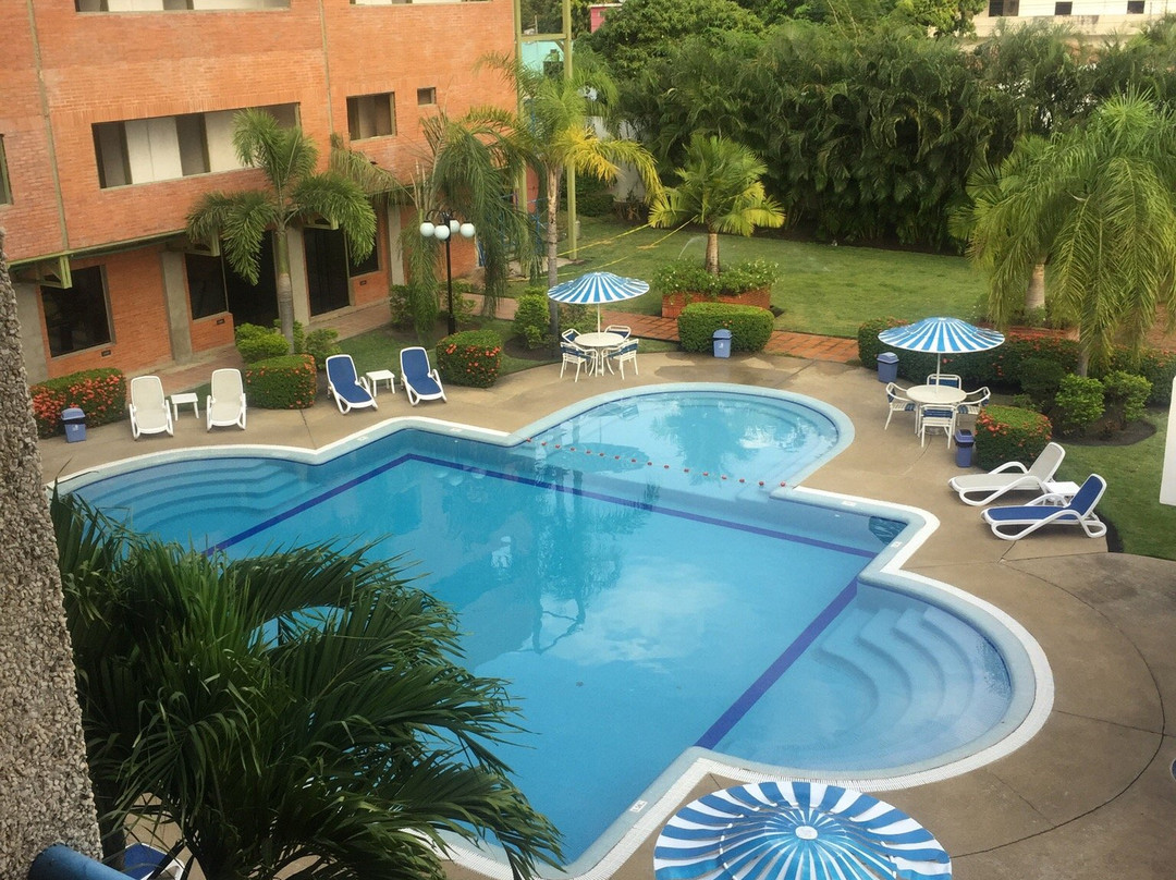 Hotel Plaza Real主图