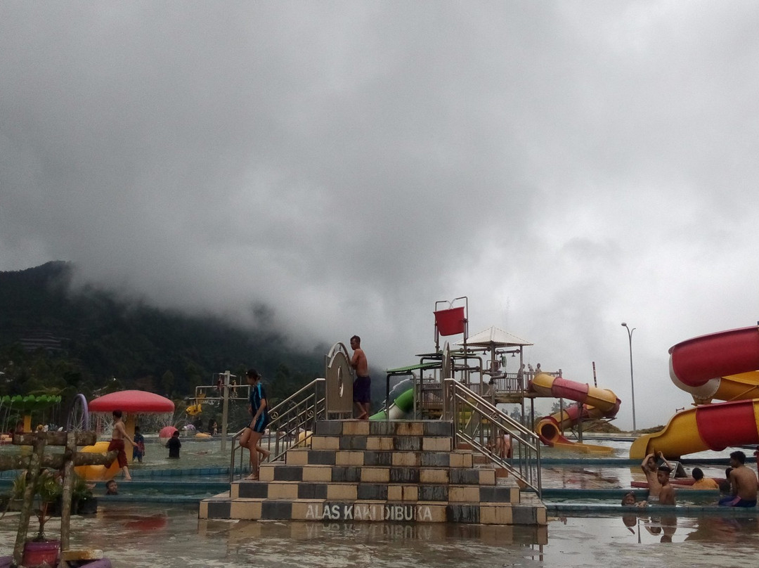 D'Qiano Hot Spring Waterpark景点图片