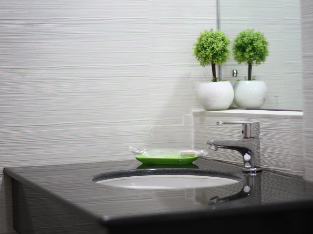 Huanying Hotel主图