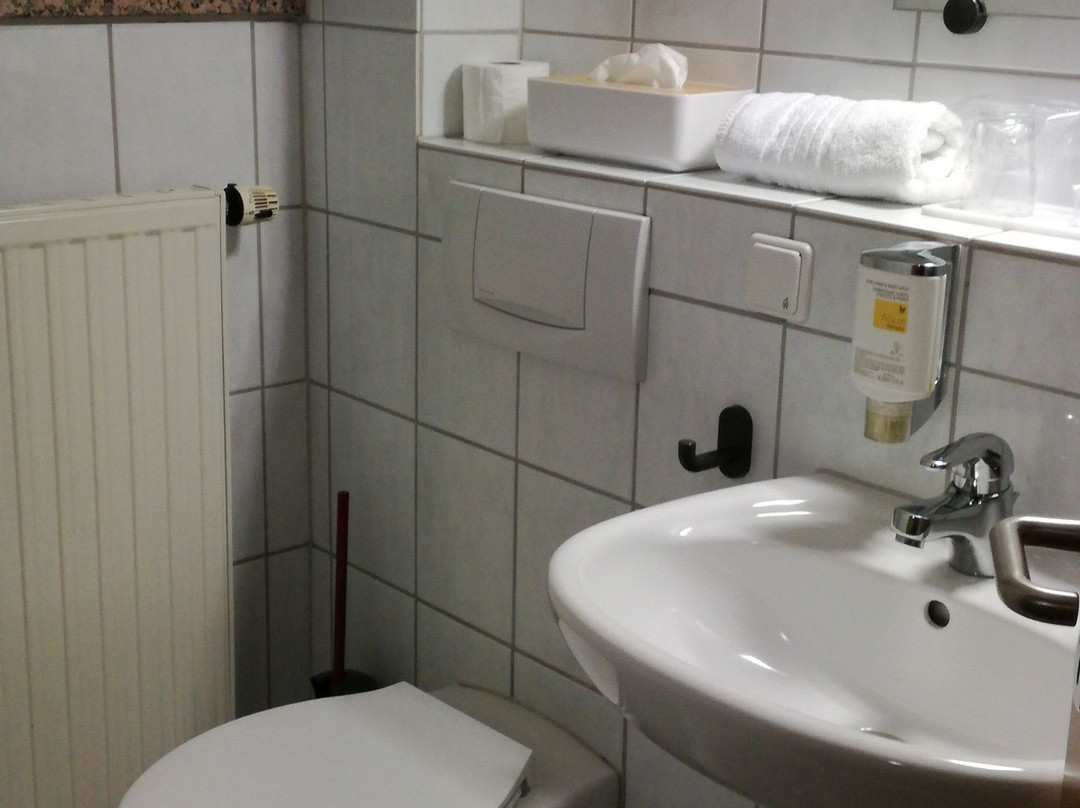 Hotel Parqeo im A66主图