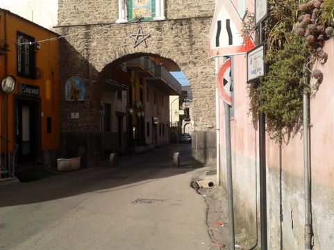 Porta Civica di San Nicola