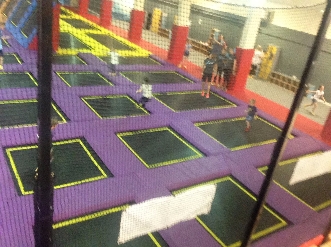 Sky High Trampoline Park-福尔柯克必去景点