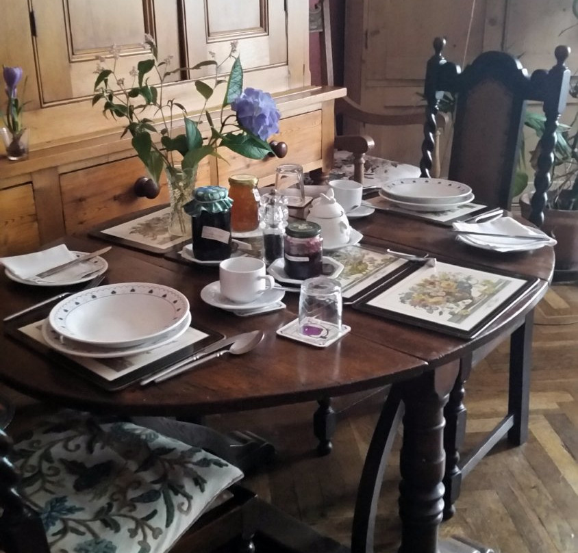 Grassendale House主图