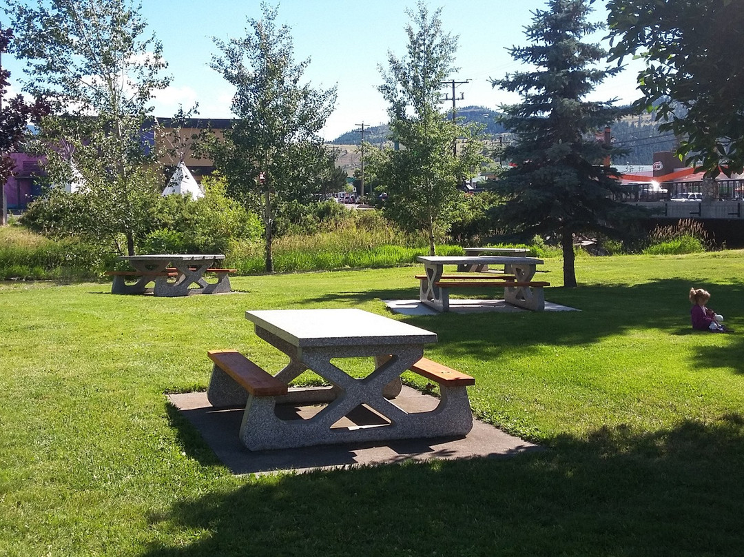 Lions Memorial Park-梅里特必去景点