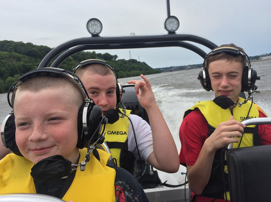 SWAT River Tours-迪比克必去景点