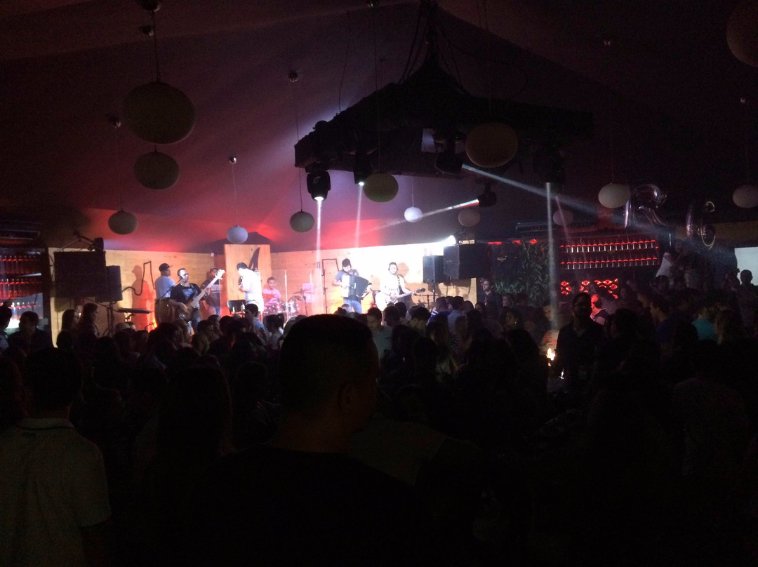 Austin Pub-福塔莱萨必去景点