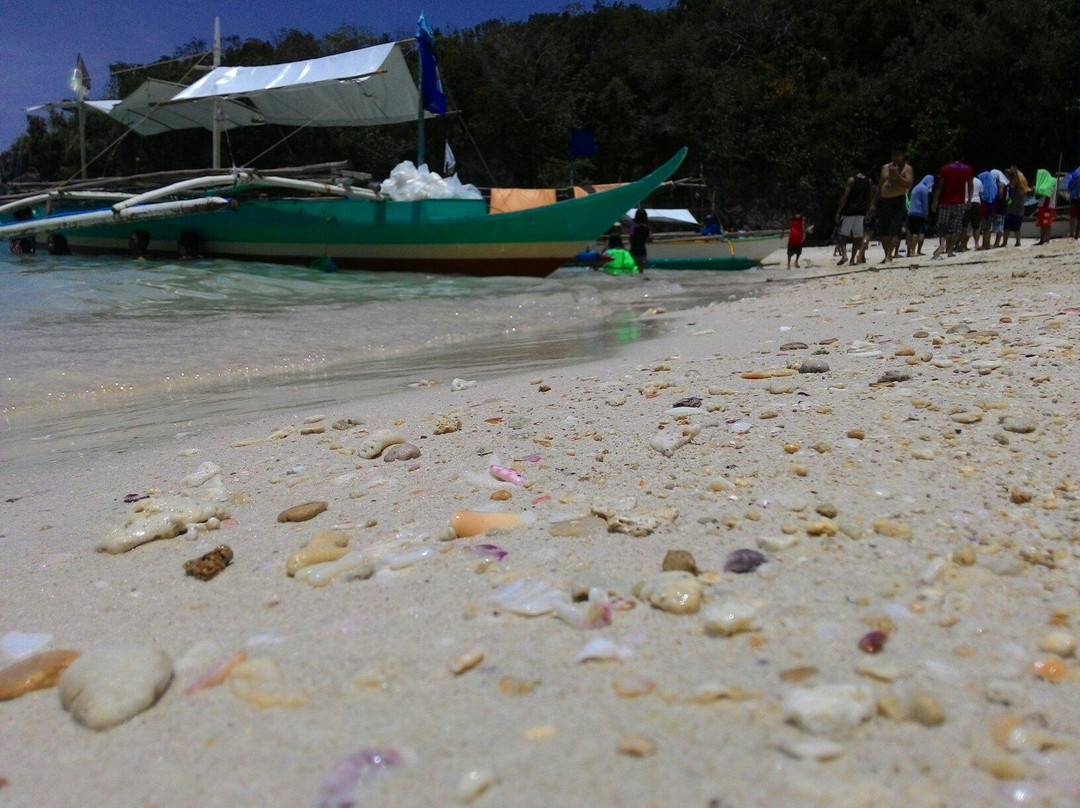 Puting Buhangin Island-Padre Burgos必去景点