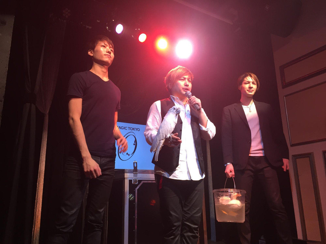 Monomane Entertainment House Star-Roppongi必去景点
